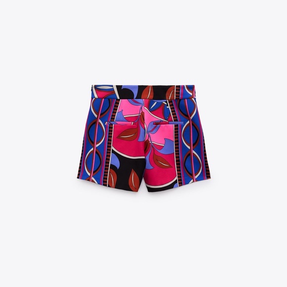 Printed shorts - Picture 2 of 2